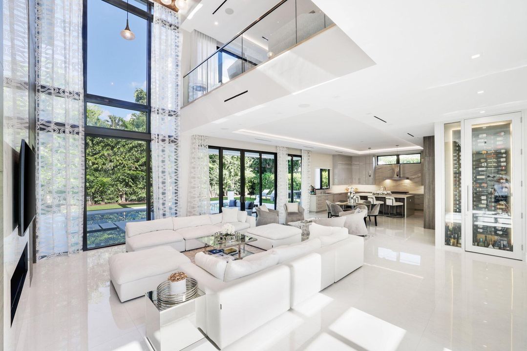 For Sale: $10,749,000 (5 beds, 6 baths, 6159 Square Feet)