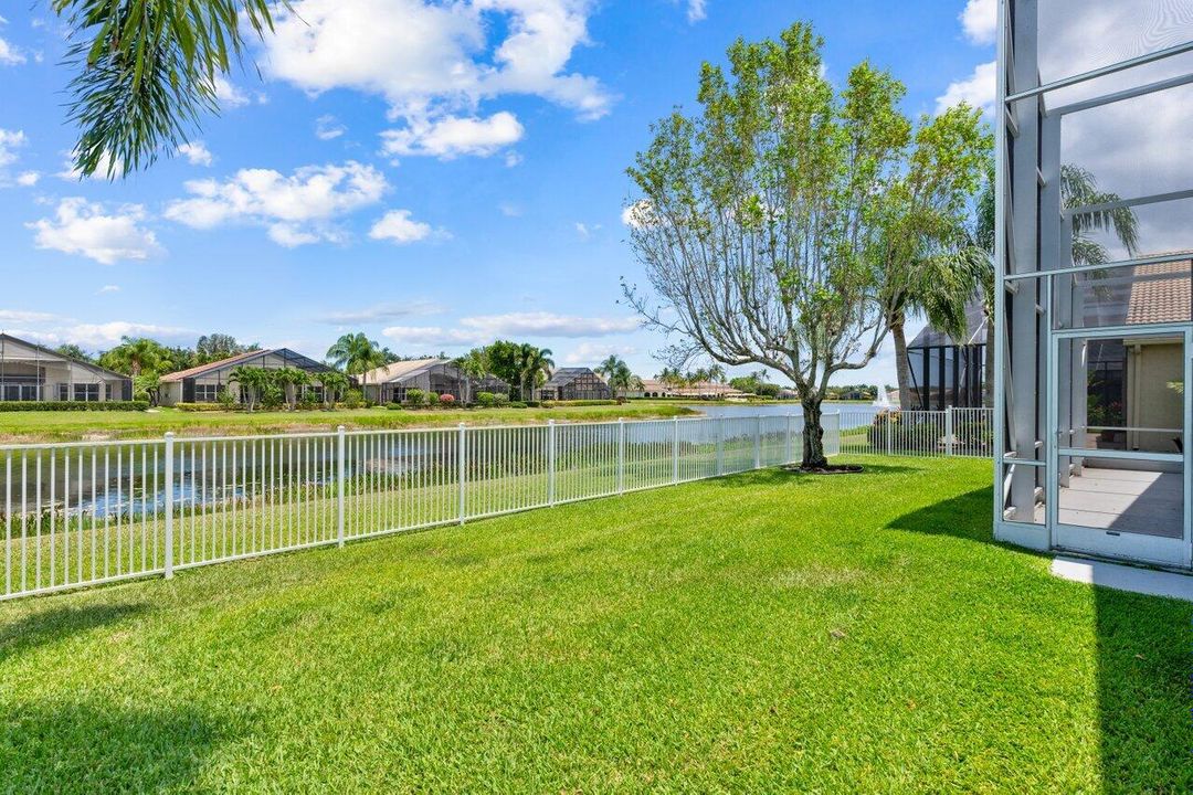 For Sale: $779,000 (3 beds, 2 baths, 2296 Square Feet)