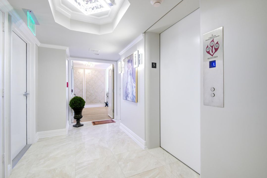 Active With Contract: $1,150,000 (2 beds, 2 baths, 1236 Square Feet)