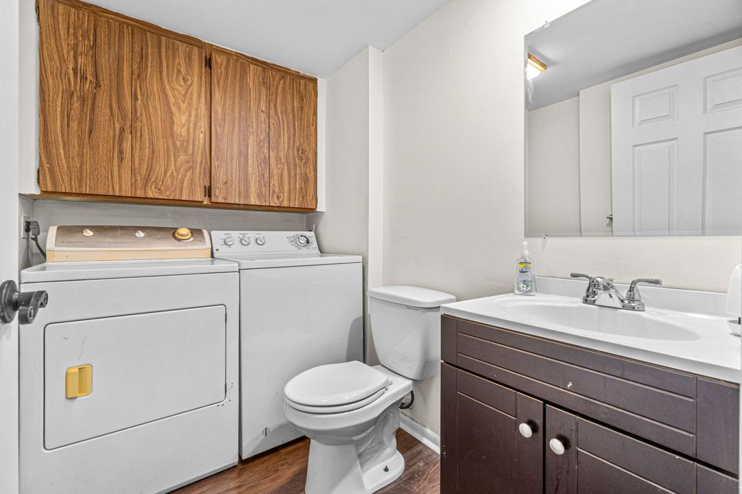 For Sale: $308,000 (2 beds, 2 baths, 1236 Square Feet)