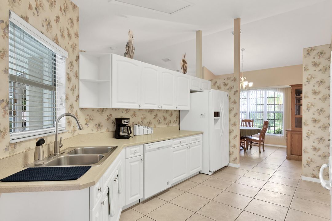 For Sale: $469,900 (3 beds, 2 baths, 2047 Square Feet)