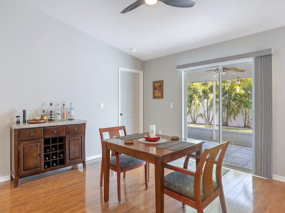 For Sale: $450,000 (4 beds, 2 baths, 1930 Square Feet)