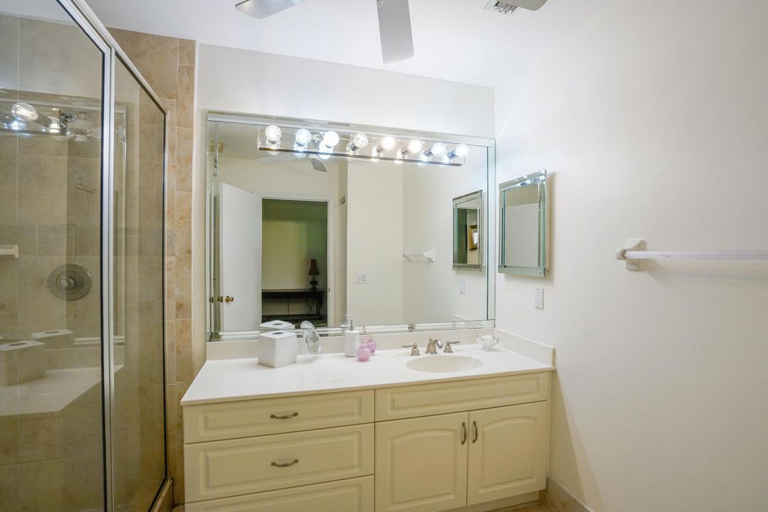 For Sale: $305,000 (3 beds, 2 baths, 1282 Square Feet)