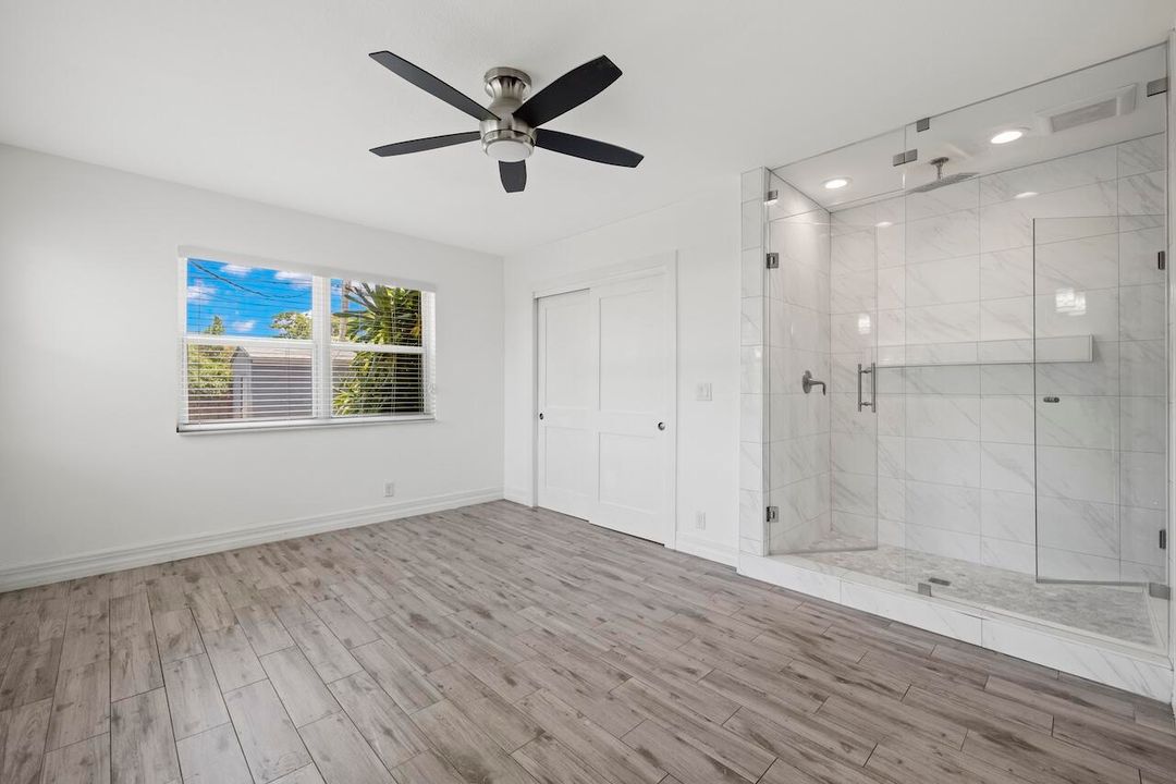 Active With Contract: $399,900 (4 beds, 2 baths, 1375 Square Feet)