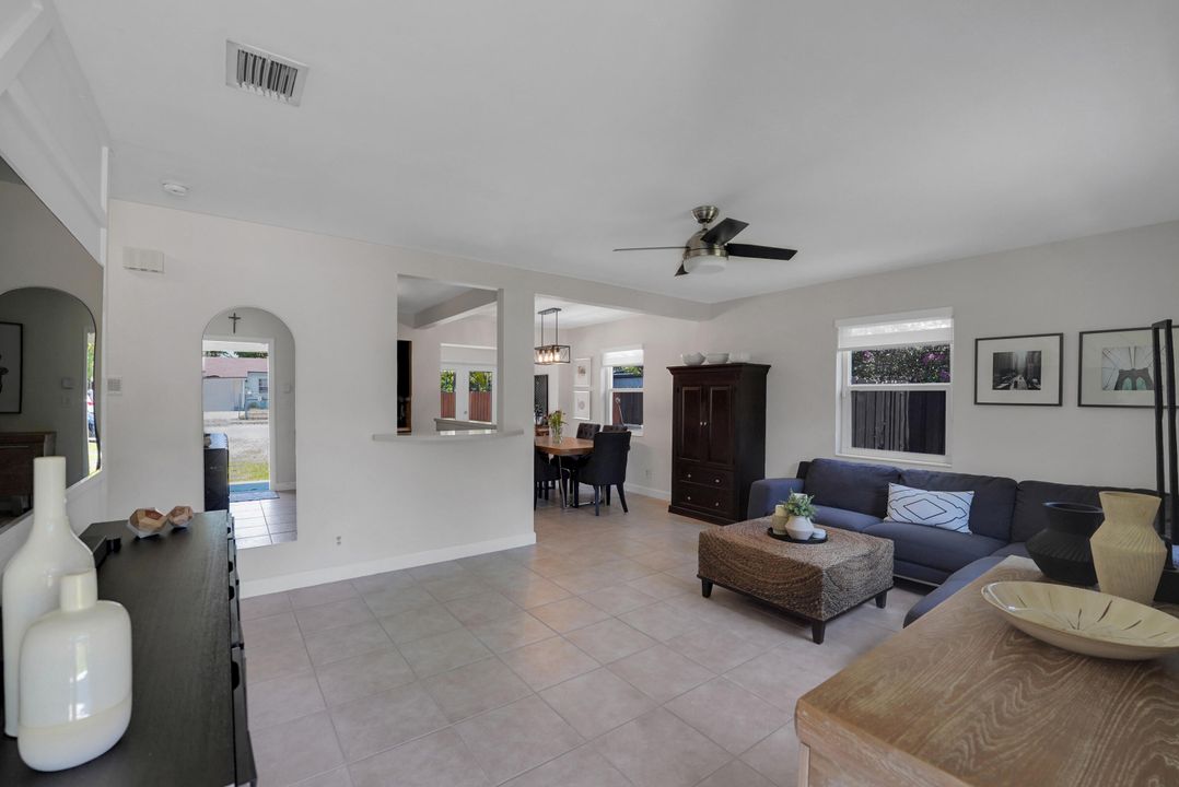 For Sale: $750,000 (3 beds, 2 baths, 1304 Square Feet)