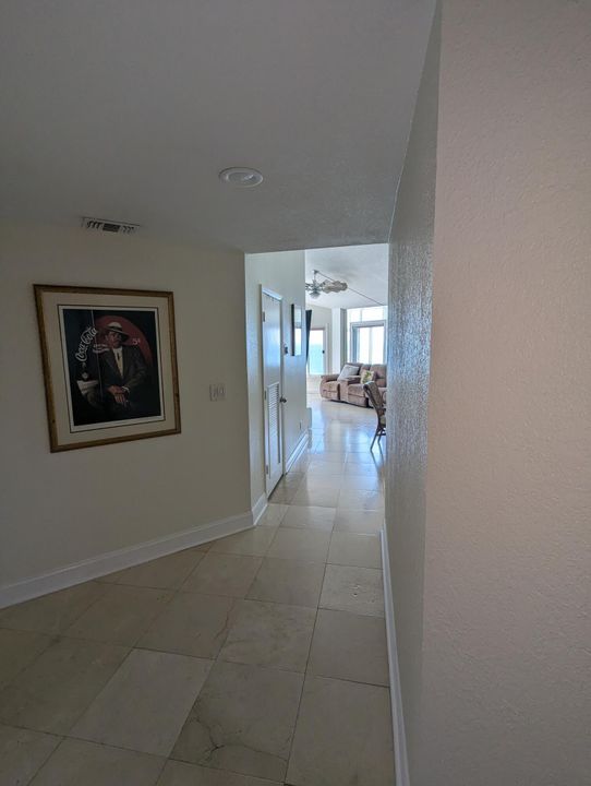 For Rent: $3,000 (2 beds, 2 baths, 1395 Square Feet)