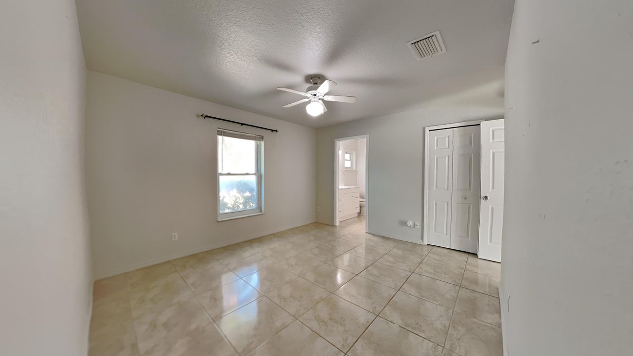 For Sale: $329,900 (3 beds, 2 baths, 1327 Square Feet)