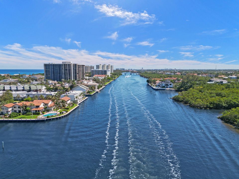 For Sale: $2,395,000 (3 beds, 2 baths, 2898 Square Feet)