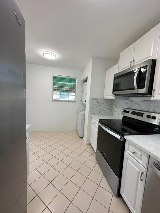 For Rent: $2,900 (2 beds, 2 baths, 1157 Square Feet)