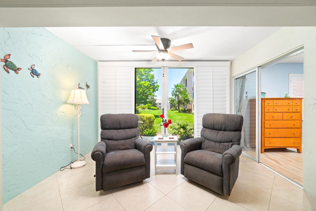 For Sale: $358,000 (2 beds, 2 baths, 1154 Square Feet)