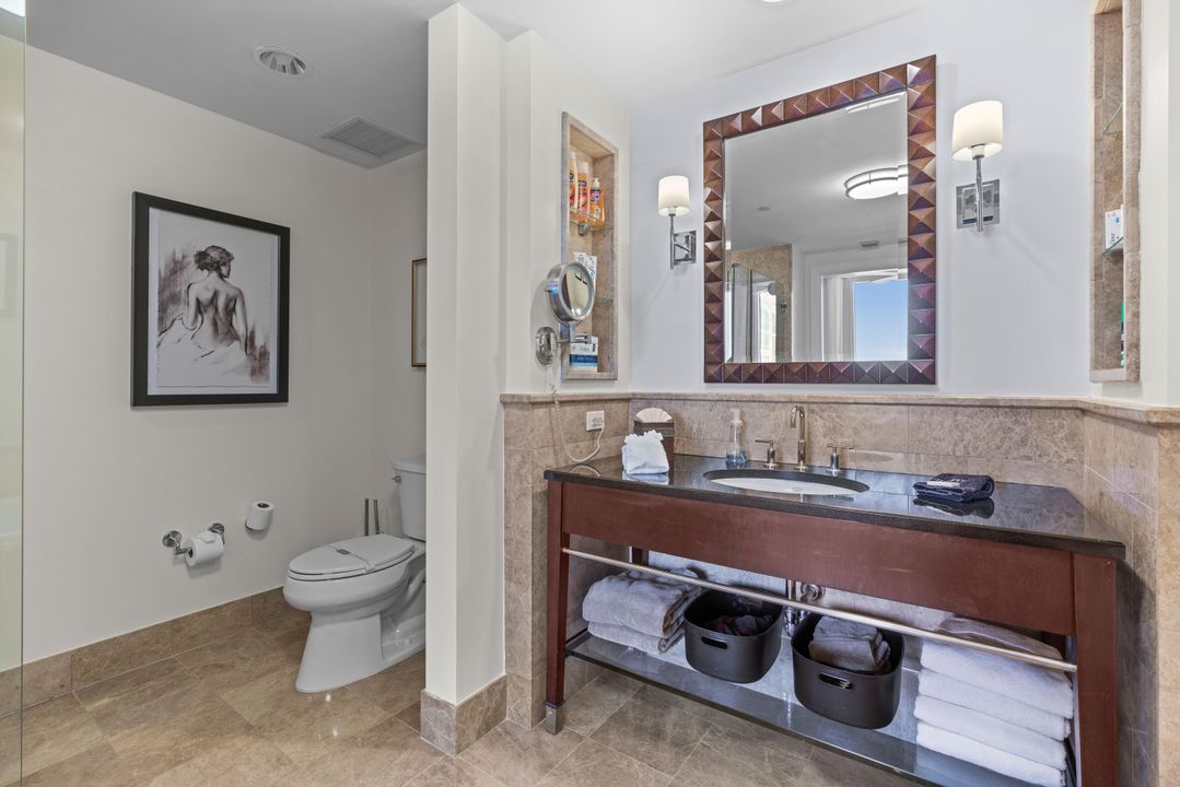 For Sale: $680,000 (1 beds, 1 baths, 726 Square Feet)