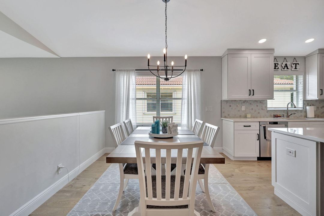 For Sale: $399,000 (3 beds, 2 baths, 1899 Square Feet)