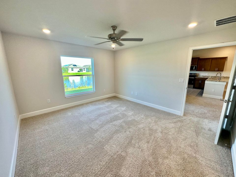 For Sale: $311,900 (3 beds, 2 baths, 1509 Square Feet)