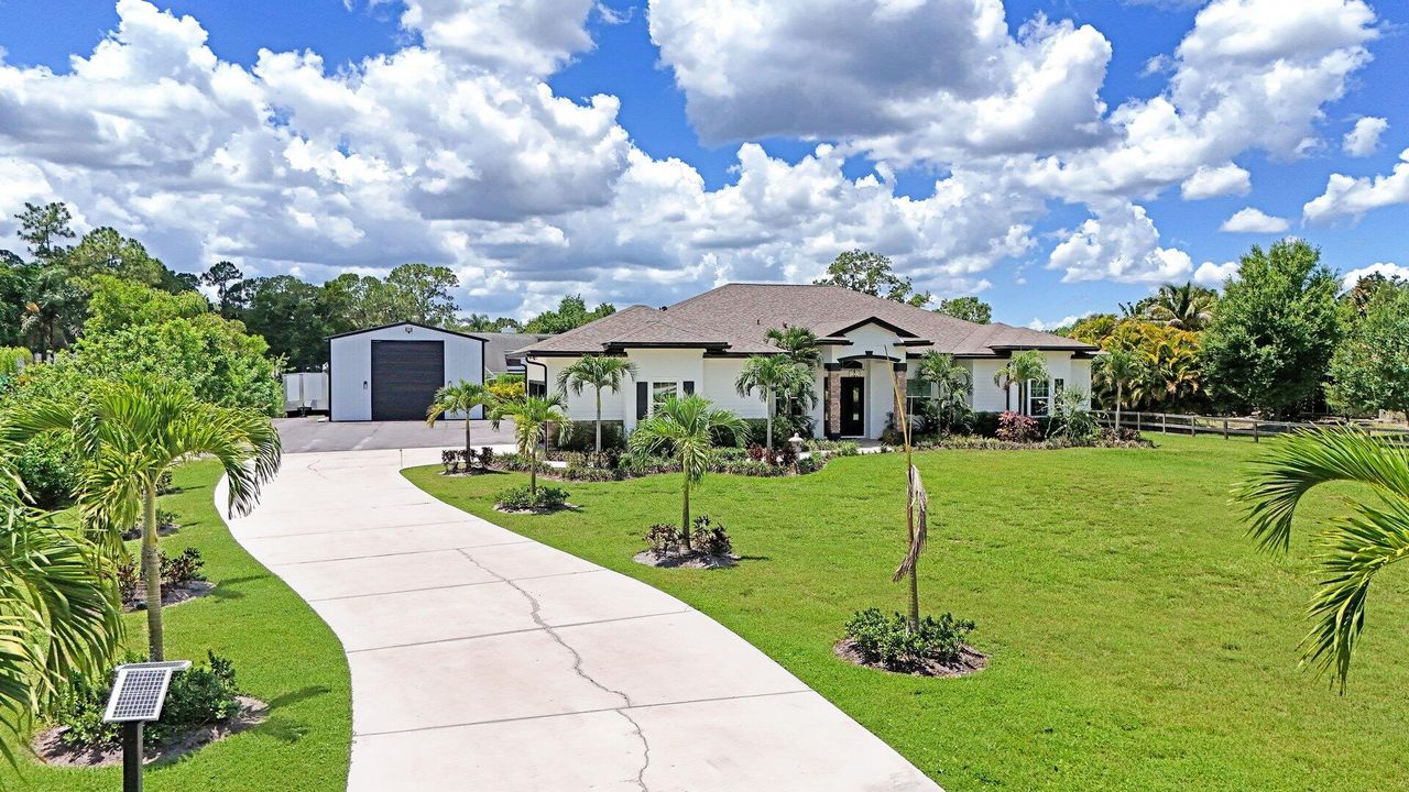 For Sale: $1,550,000 (4 beds, 3 baths, 2962 Square Feet)