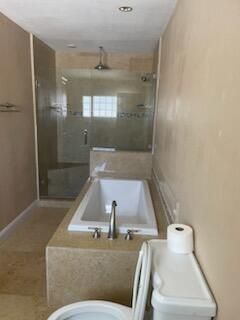 Active With Contract: $3,500 (3 beds, 2 baths, 1548 Square Feet)