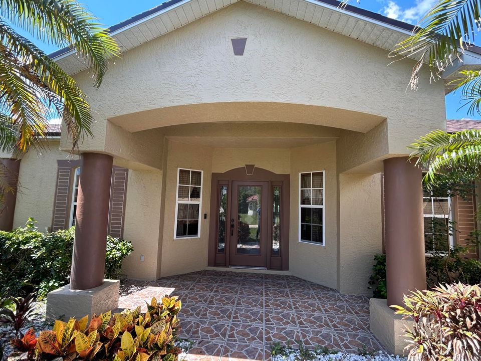 For Sale: $499,500 (4 beds, 2 baths, 2251 Square Feet)