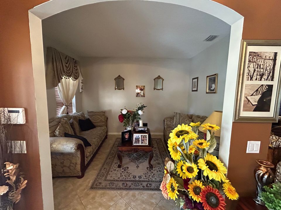 For Sale: $499,500 (4 beds, 2 baths, 2251 Square Feet)