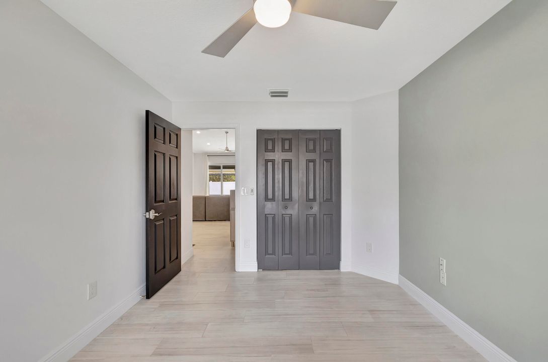 For Sale: $1,000,000 (4 beds, 2 baths, 2528 Square Feet)