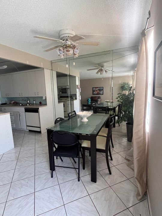 For Sale: $145,000 (2 beds, 1 baths, 861 Square Feet)