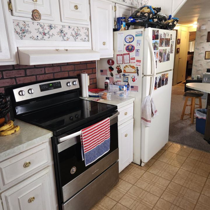 For Sale: $55,000 (2 beds, 2 baths, 1200 Square Feet)