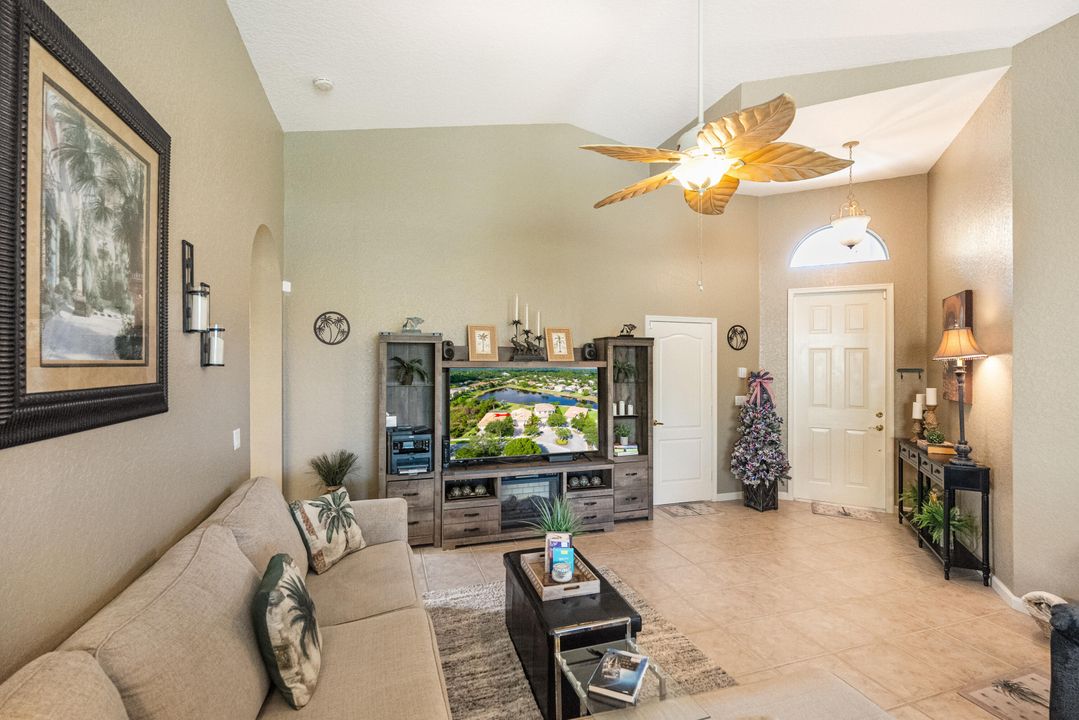 For Sale: $399,000 (3 beds, 2 baths, 1377 Square Feet)