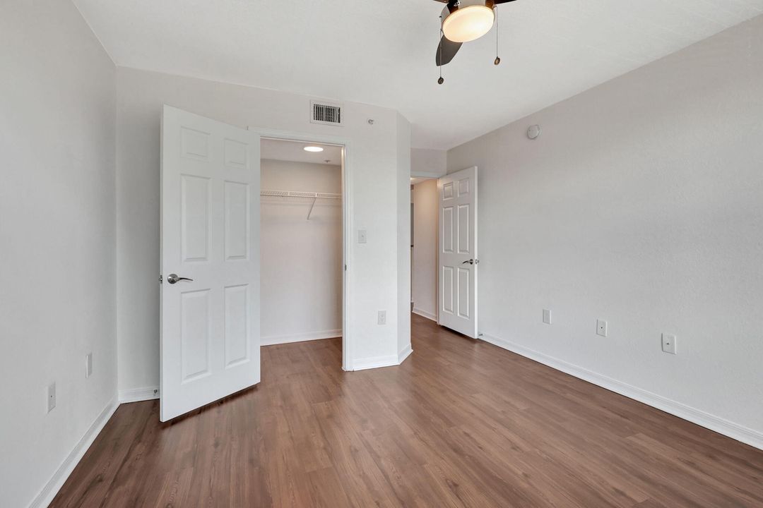 Active With Contract: $313,000 (2 beds, 2 baths, 1149 Square Feet)