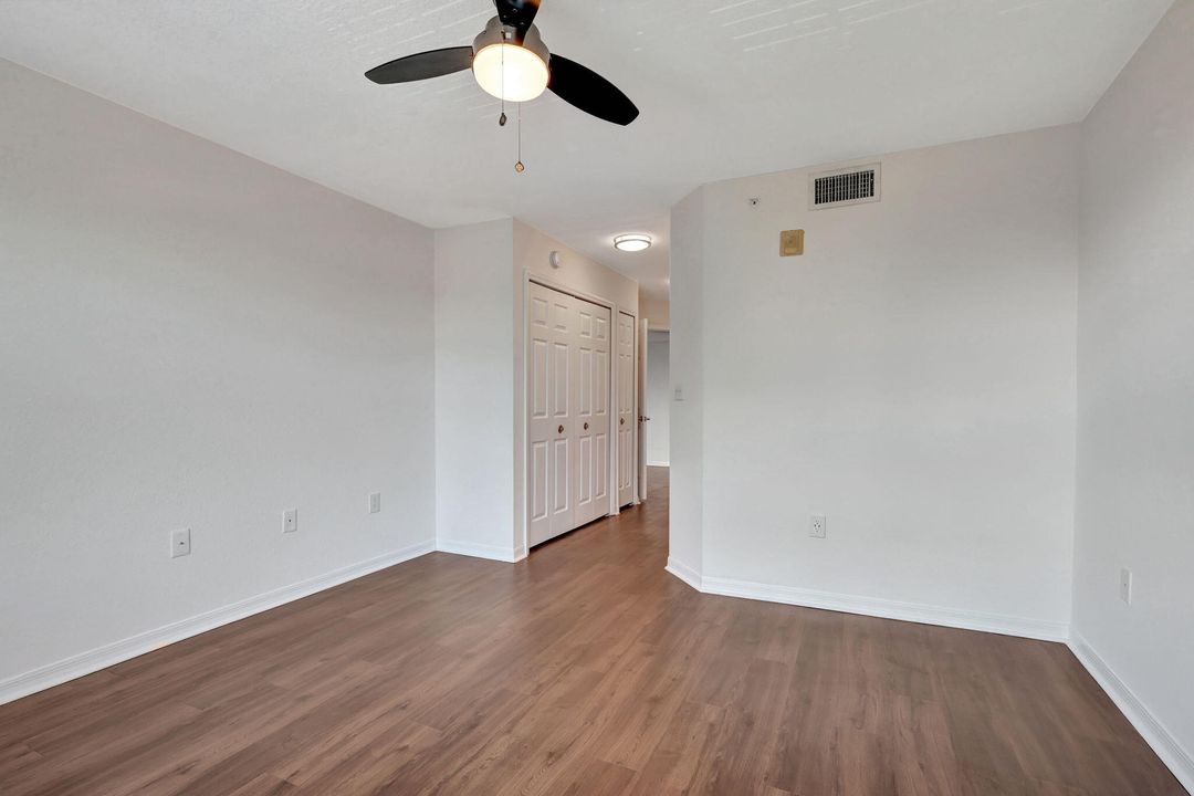 Active With Contract: $313,000 (2 beds, 2 baths, 1149 Square Feet)