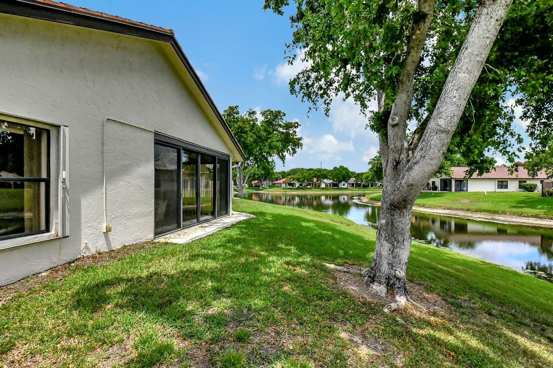 For Sale: $409,000 (3 beds, 2 baths, 1731 Square Feet)