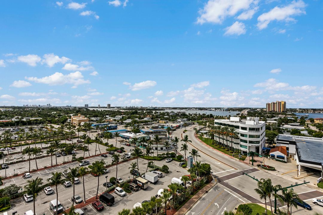 For Sale: $2,199,000 (2 beds, 2 baths, 2115 Square Feet)