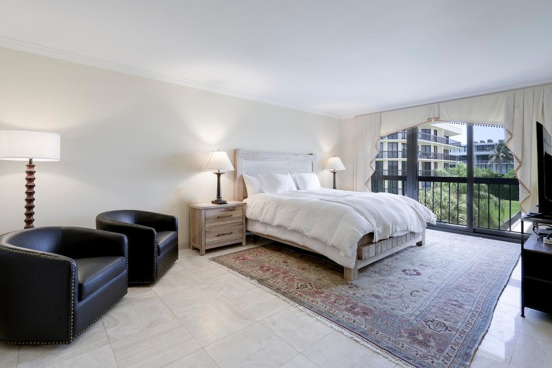 For Sale: $1,400,000 (2 beds, 2 baths, 1830 Square Feet)