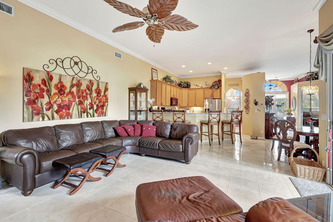 For Sale: $725,000 (4 beds, 3 baths, 2671 Square Feet)