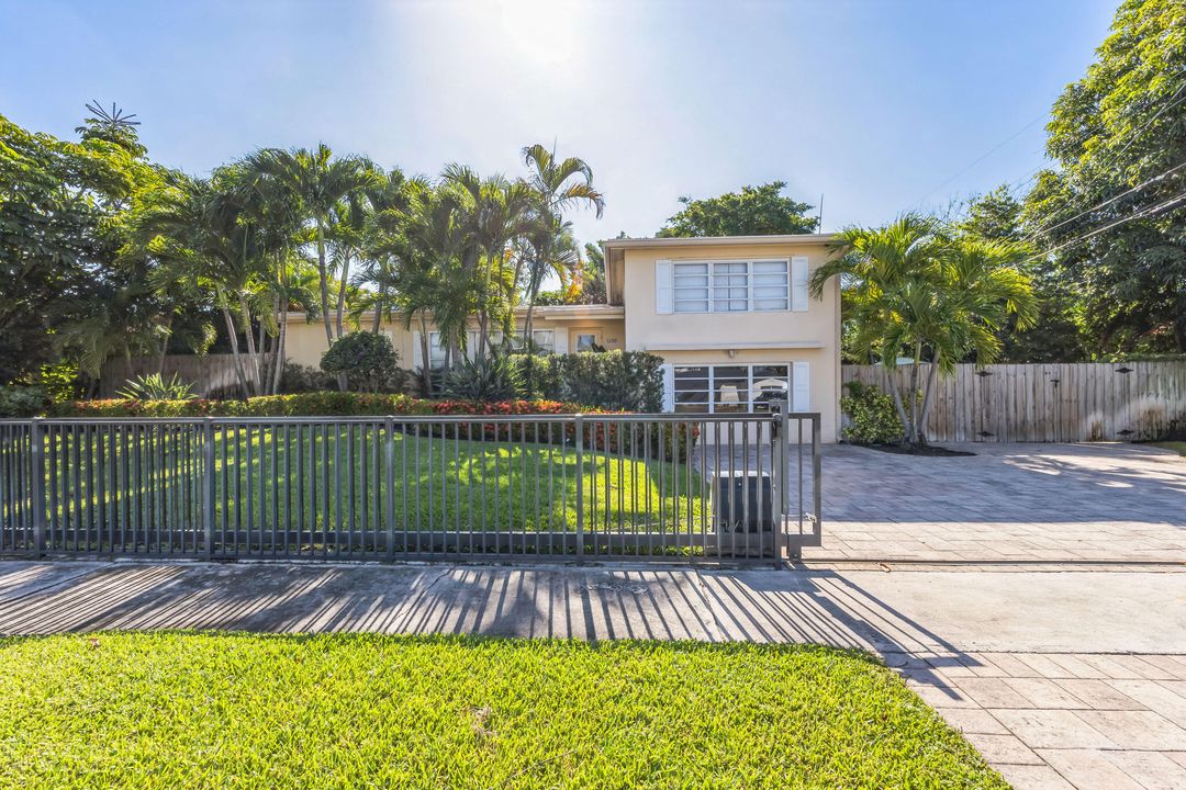 For Sale: $1,750,000 (4 beds, 3 baths, 2149 Square Feet)