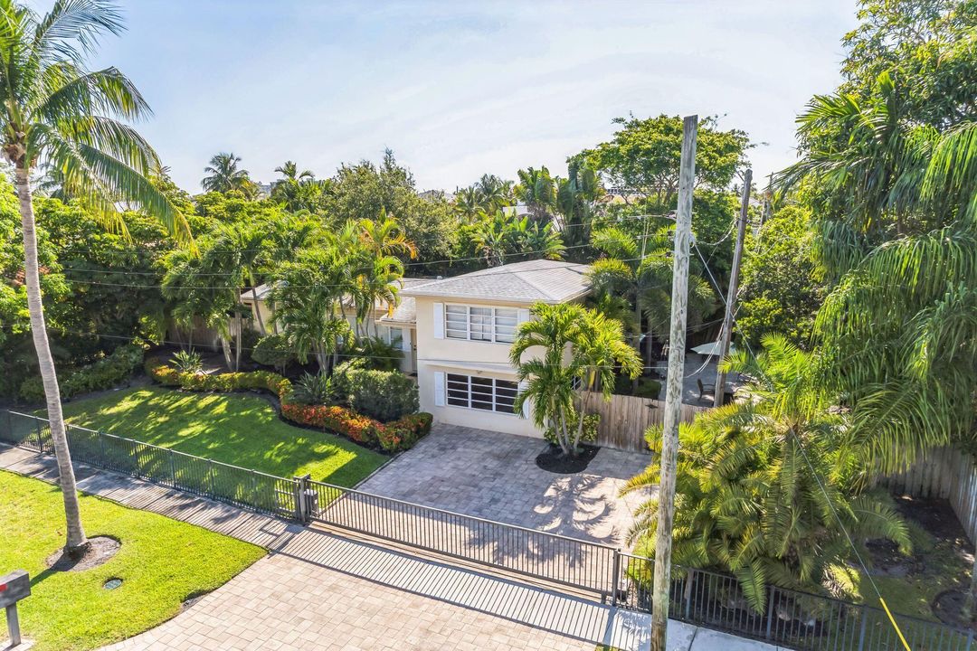 En Venta: $1,750,000 (4 camas, 3 baños, 2149 Pies cuadrados)