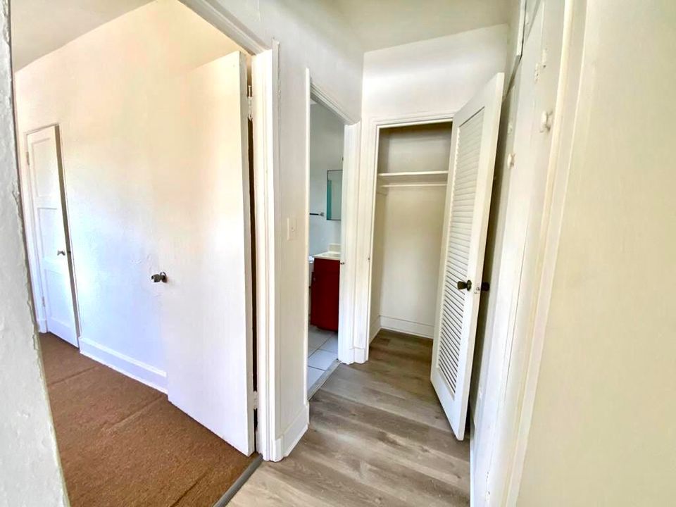 For Rent: $1,425 (1 beds, 1 baths, 600 Square Feet)