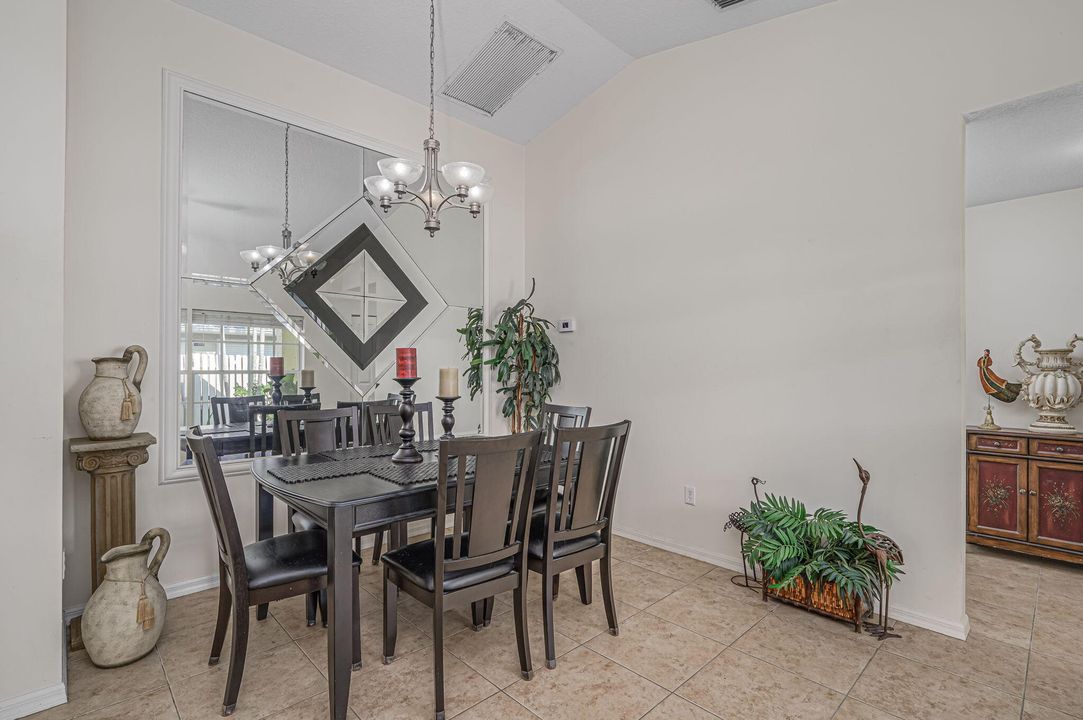 For Sale: $447,000 (3 beds, 2 baths, 1706 Square Feet)