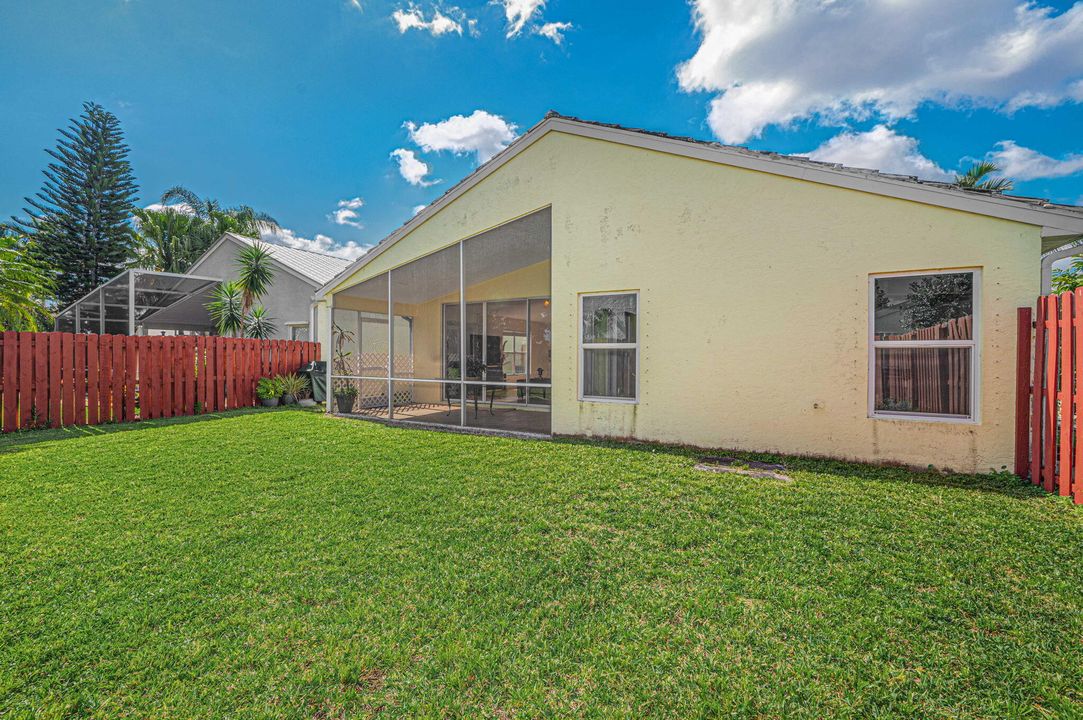 For Sale: $447,000 (3 beds, 2 baths, 1706 Square Feet)