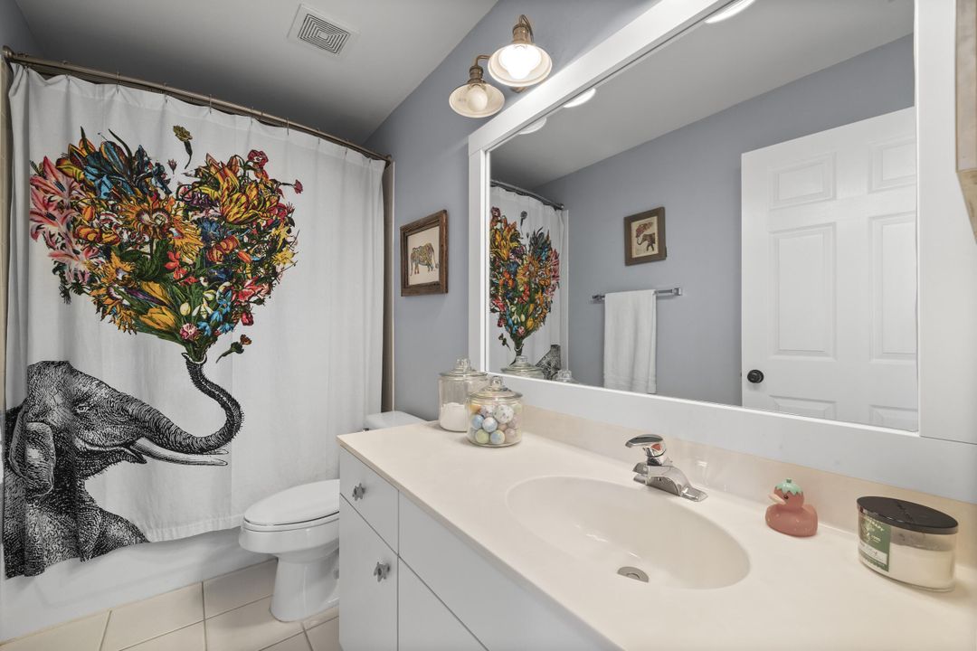 Active With Contract: $399,900 (3 beds, 2 baths, 1406 Square Feet)