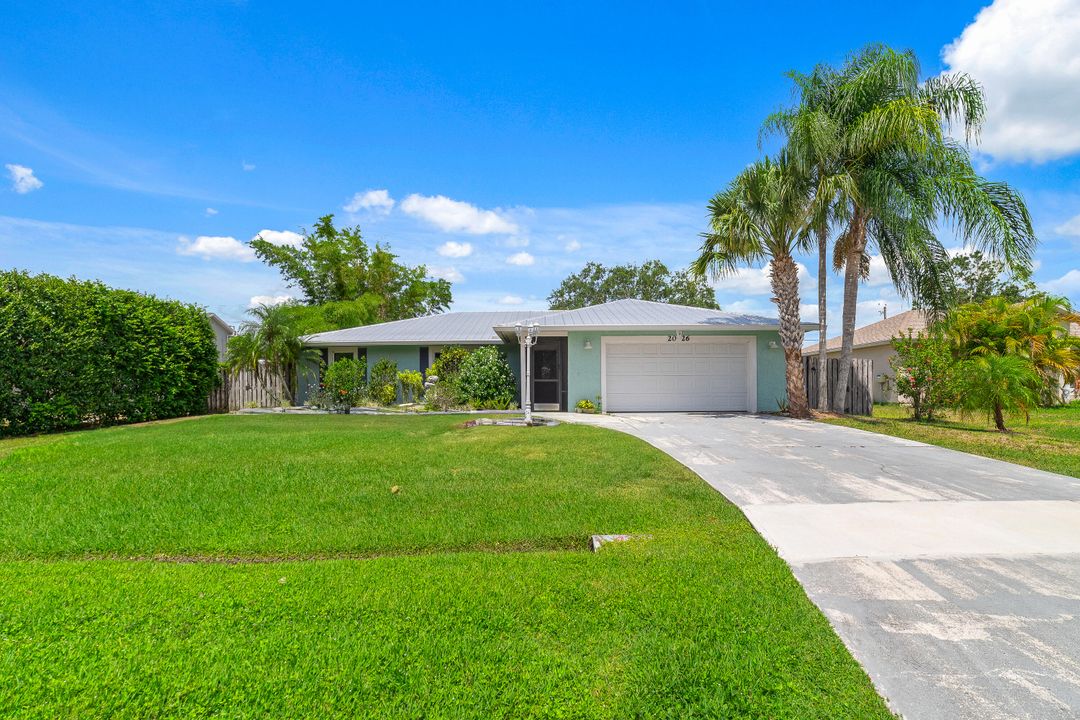 For Sale: $415,000 (3 beds, 2 baths, 1452 Square Feet)