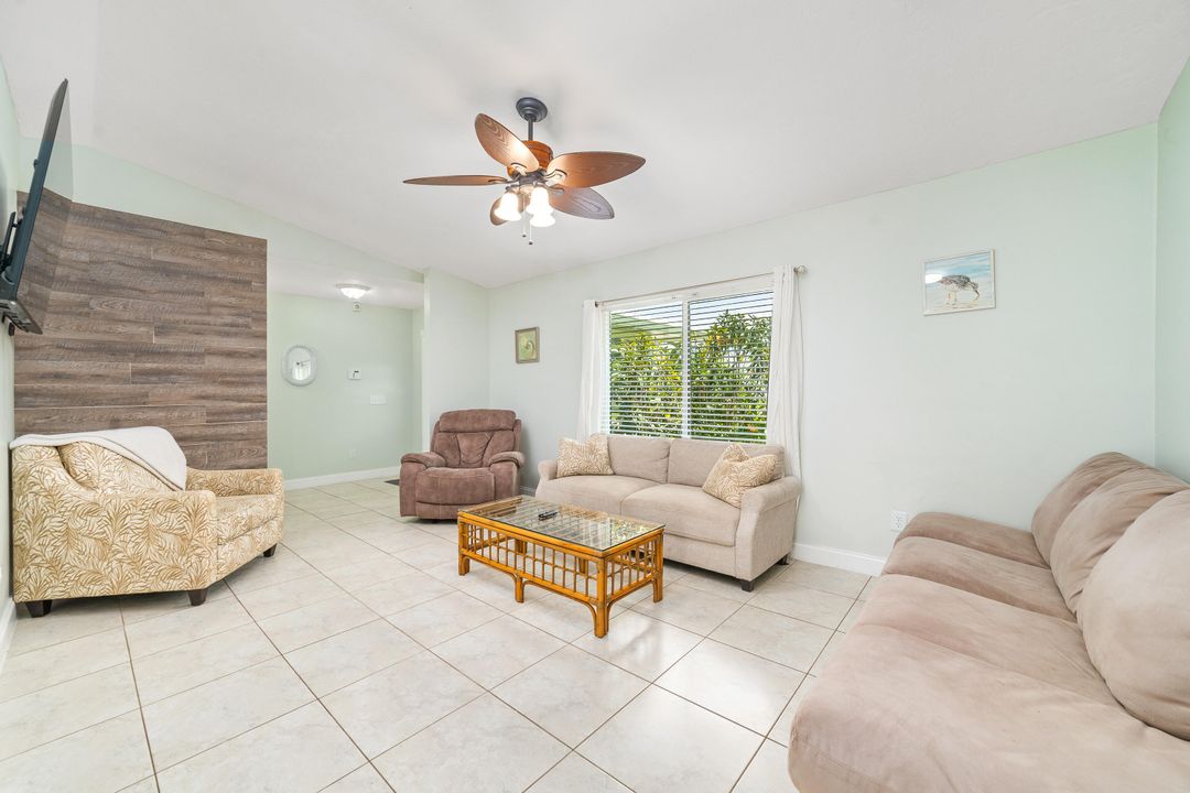 For Sale: $415,000 (3 beds, 2 baths, 1452 Square Feet)