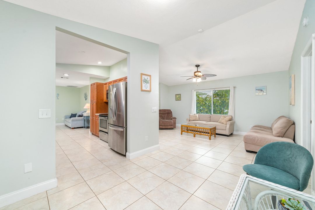 For Sale: $415,000 (3 beds, 2 baths, 1452 Square Feet)