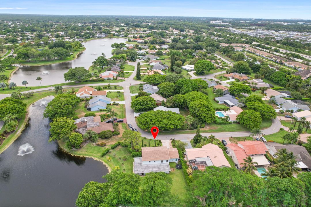 For Sale: $2,600,000 (4 beds, 3 baths, 3192 Square Feet)