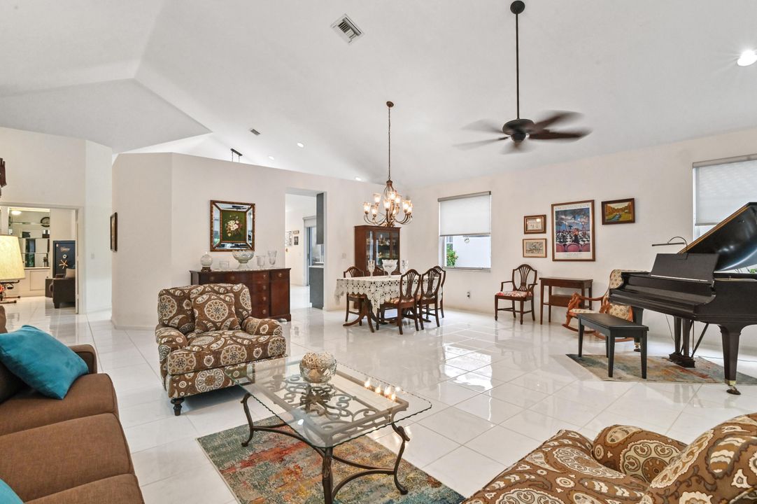 For Sale: $739,900 (3 beds, 2 baths, 2723 Square Feet)