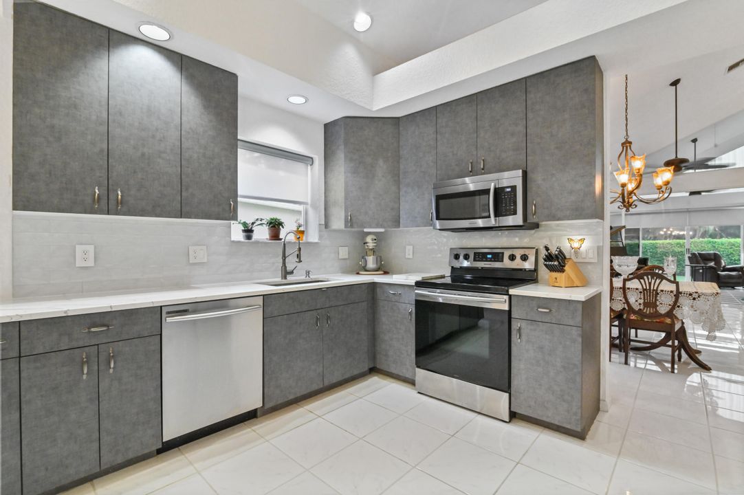 For Sale: $739,900 (3 beds, 2 baths, 2723 Square Feet)