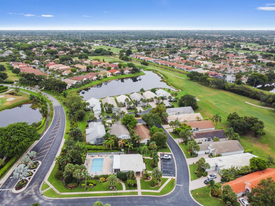 For Sale: $739,900 (3 beds, 2 baths, 2723 Square Feet)