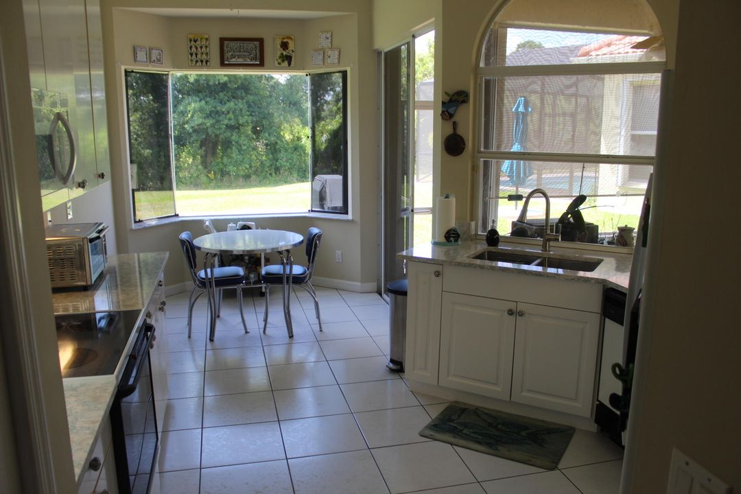For Sale: $347,000 (3 beds, 2 baths, 1675 Square Feet)