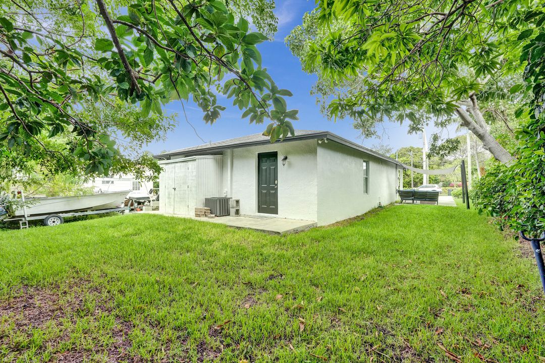 For Sale: $495,000 (3 beds, 2 baths, 1175 Square Feet)