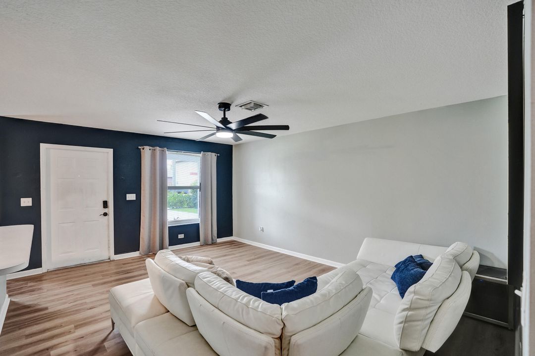 For Sale: $495,000 (3 beds, 2 baths, 1175 Square Feet)