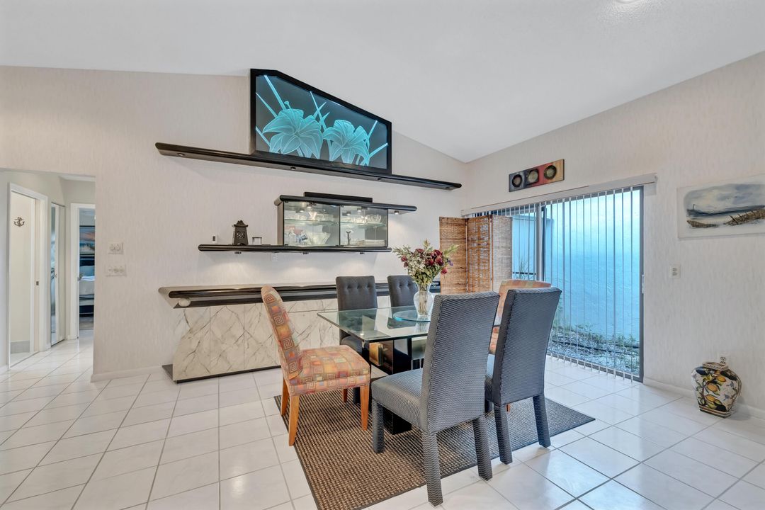 For Sale: $425,000 (2 beds, 2 baths, 1466 Square Feet)