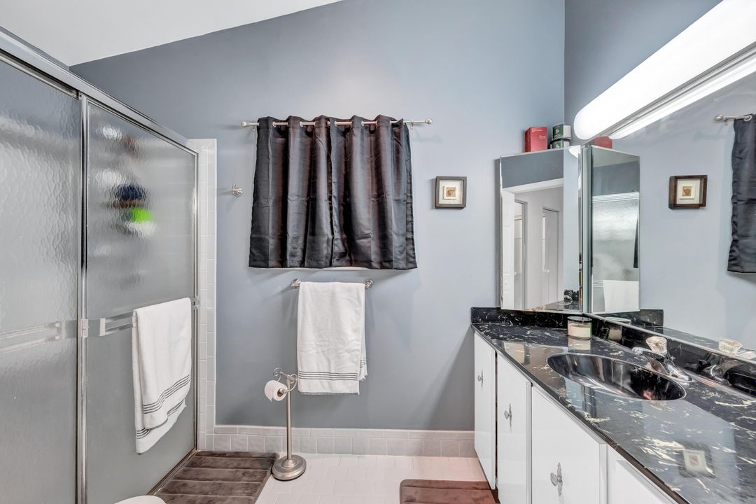 For Sale: $425,000 (2 beds, 2 baths, 1466 Square Feet)