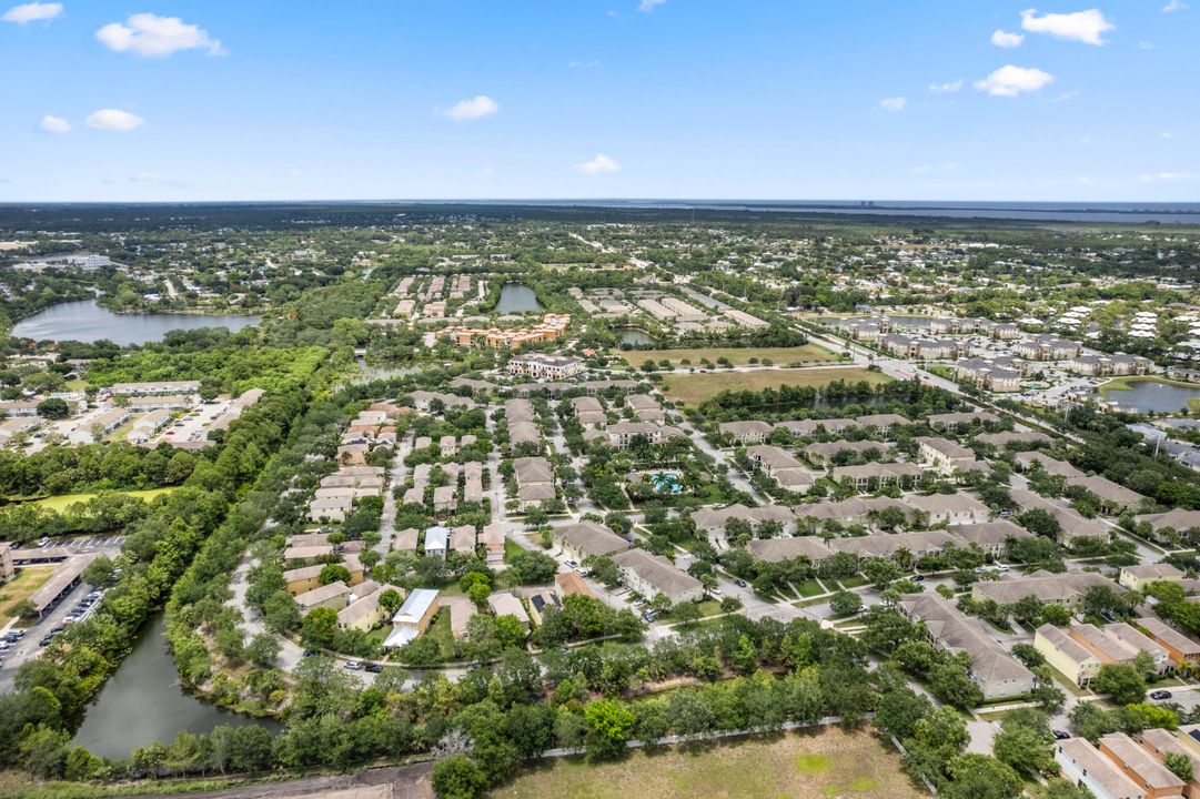 For Sale: $410,000 (3 beds, 2 baths, 1715 Square Feet)